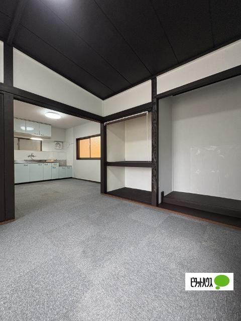 岩出市山崎戸建108-33（-） リビング