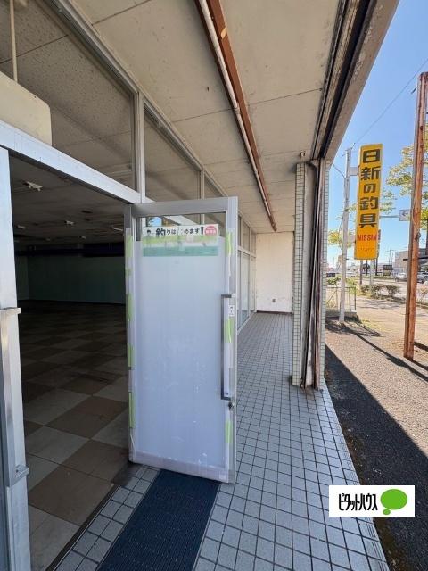 岩出市中迫店舗 エントランス