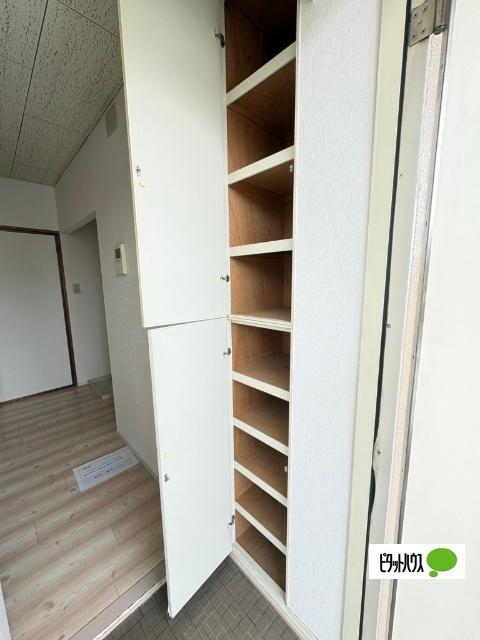 マンション吹上（302） 収納