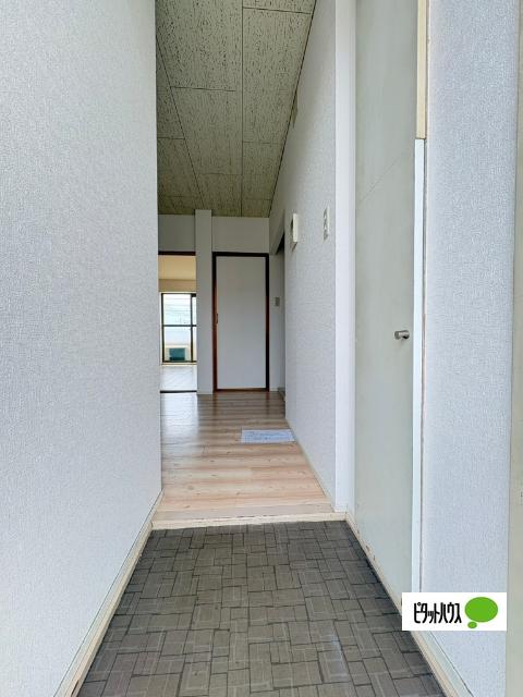 マンション吹上（302） 玄関