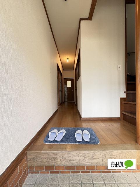 園部349-5戸建て（-） 玄関