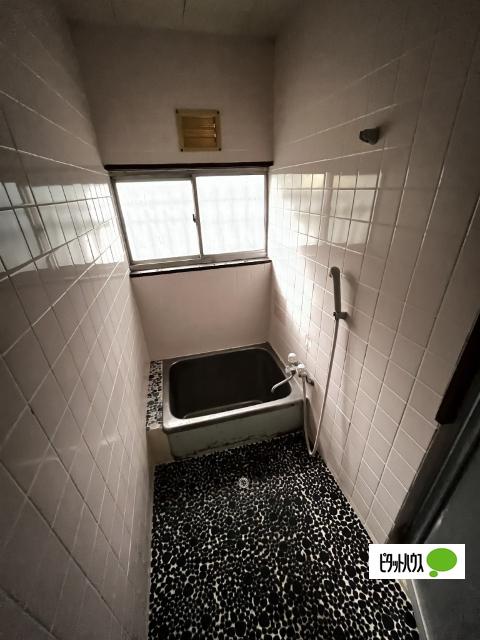 金屋荘（C） バス／シャワー