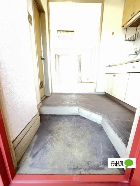 コーポウジタ（302） 玄関