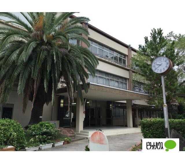 和歌山市立太田小学校：847m