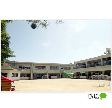日前幼稚園：780m