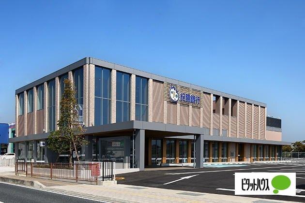 紀陽銀行岩出支店：1476m