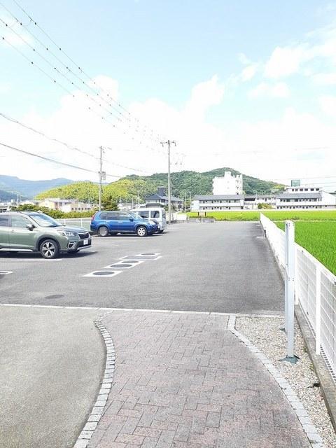 ブライズベールⅠ（102） 駐車場