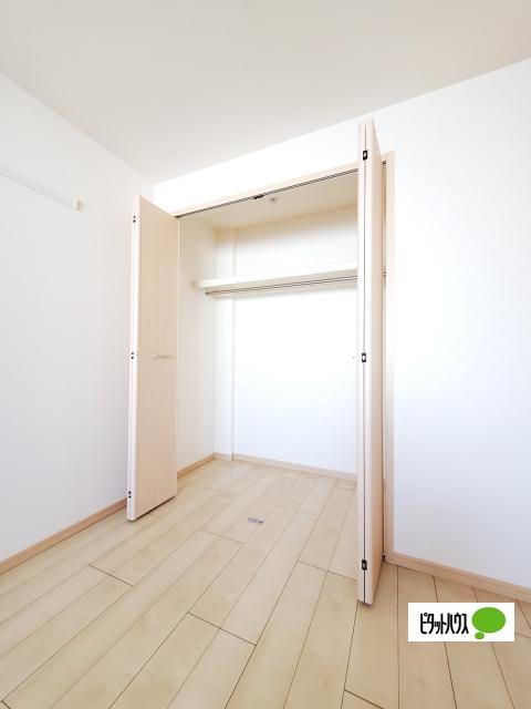 リヴェール栄谷（302） 部屋画像