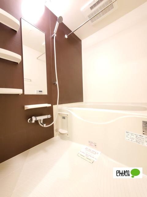 リヴェール栄谷（302） 部屋画像