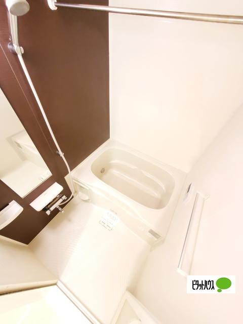 リヴェール栄谷（302） 部屋画像