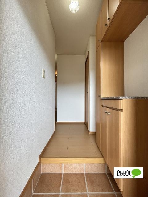 クレメントＡ（101） 玄関