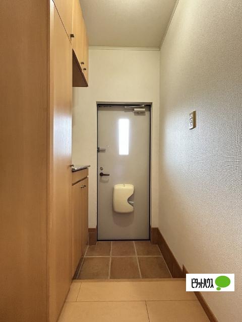 クレメントＡ（101） 玄関