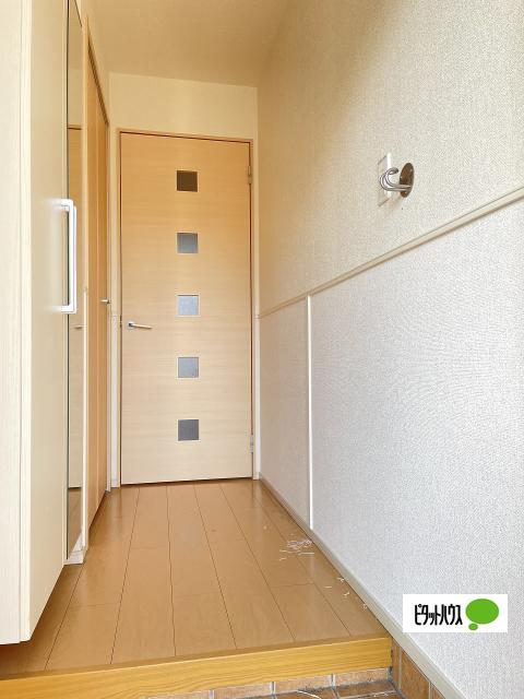 ランプロン　アヤ　Ⅰ（103） 玄関