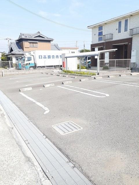 シャン・ロジュマン（102） 駐車場