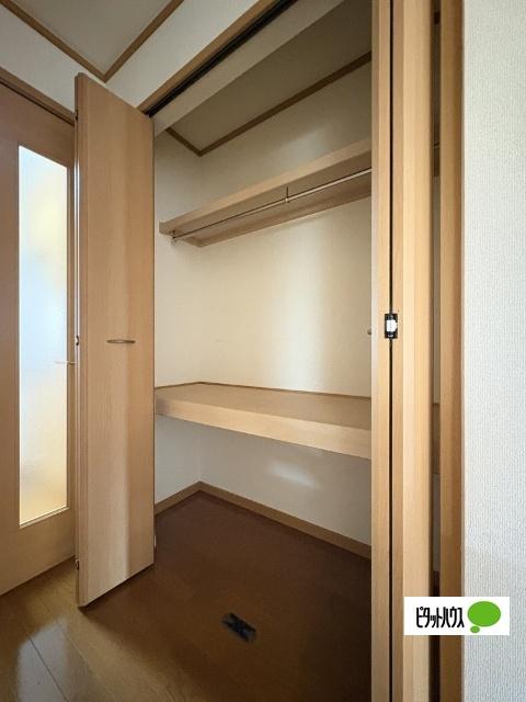 エレガンス・Ｋ　Ⅰ（102） 収納