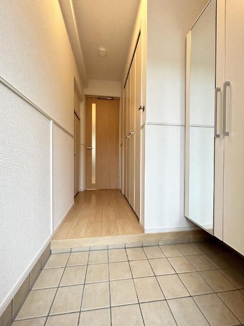 クレシア（101） 玄関