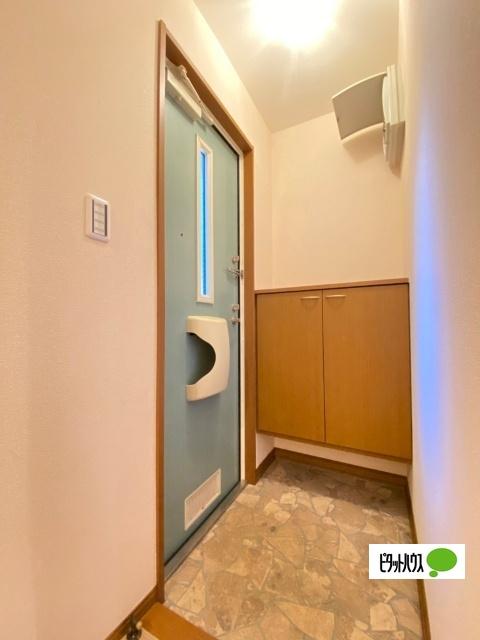 Cozy Court　Ａ棟（A103） 玄関