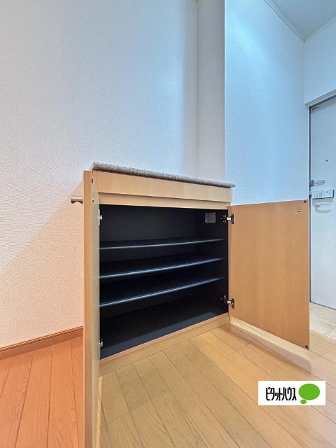 イリーデ西浜（102） 収納