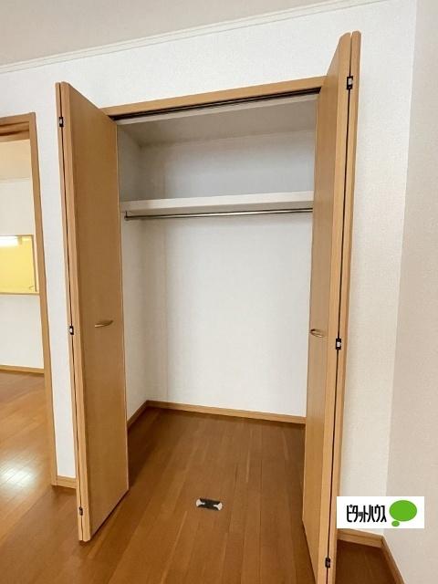 プレシャスコートＫ東松江Ⅱ（102） 収納
