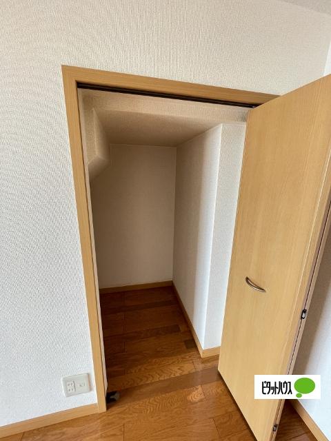 サンリットⅡ　（和歌山市福島）（102） 収納