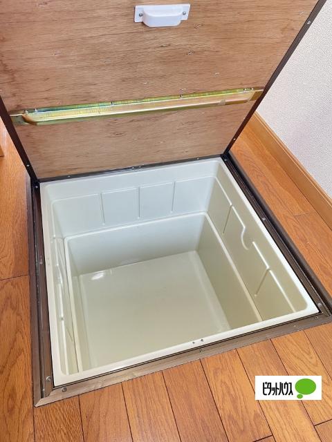 サンリットⅡ　（和歌山市福島）（102） 収納