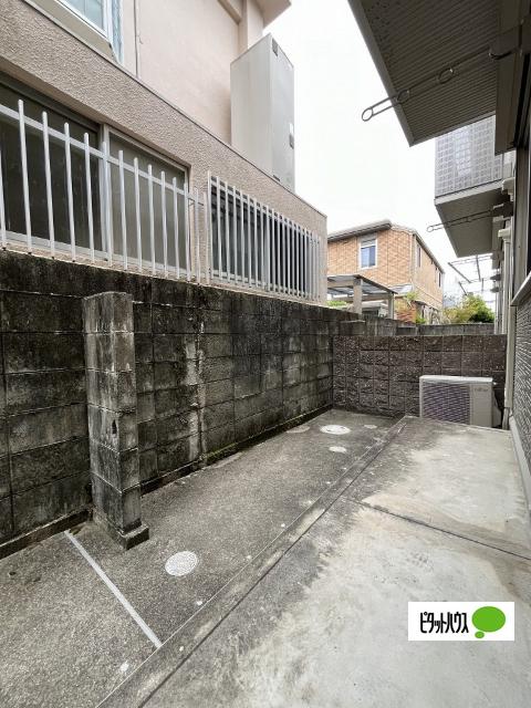 ウィット桜（101） 庭