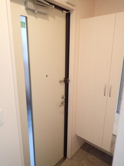 D-roomモンテラルゴ（101） 玄関