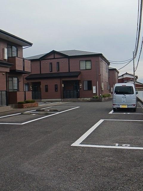 ジェントリーⅠ（102） 駐車場