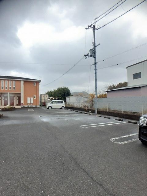 グランドゥール　ソフィア　Ⅰ（103） 駐車場