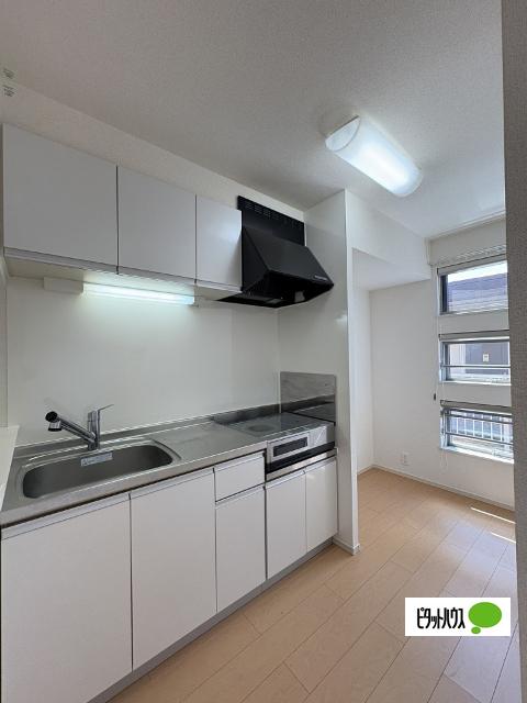 セボージャ（205） 玄関