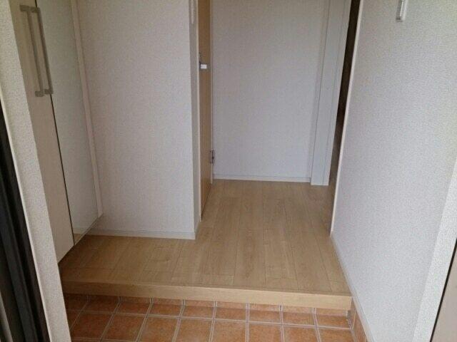グランデ喜里（105） 玄関