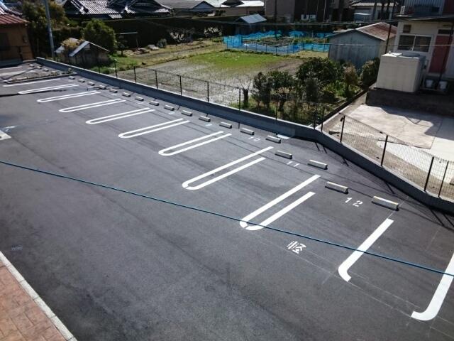Ｋｅｅｐ　ｇｏｉｎｇ（205） 駐車場