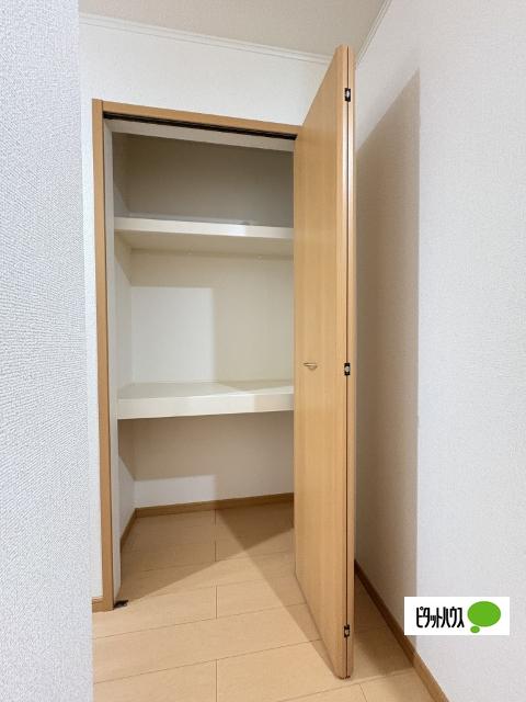 アーデン西浜　Ⅰ（101） 収納