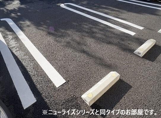 クレメント紀州（105） 駐車場