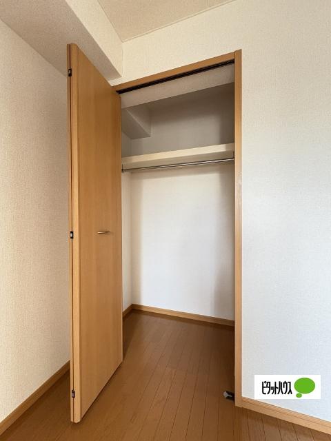 プレシャスコートＫ西浜（102） 収納