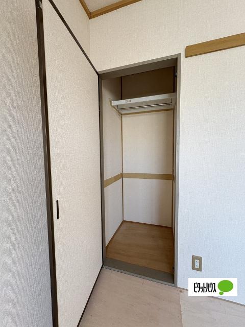 コートダジュールTⅡ　A棟（201） 収納