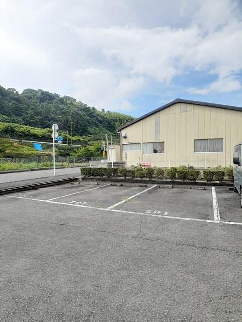 国城ハイツ（103） 駐車場