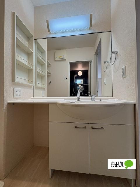 D-room内原（A103） 洗面