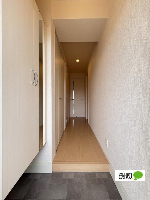 D-room内原（A103） 玄関