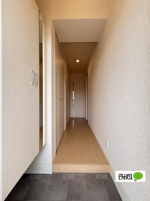 D-room内原（A103） 玄関