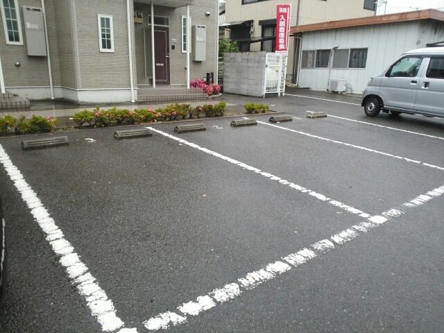 ドウセゾン（101） 駐車場