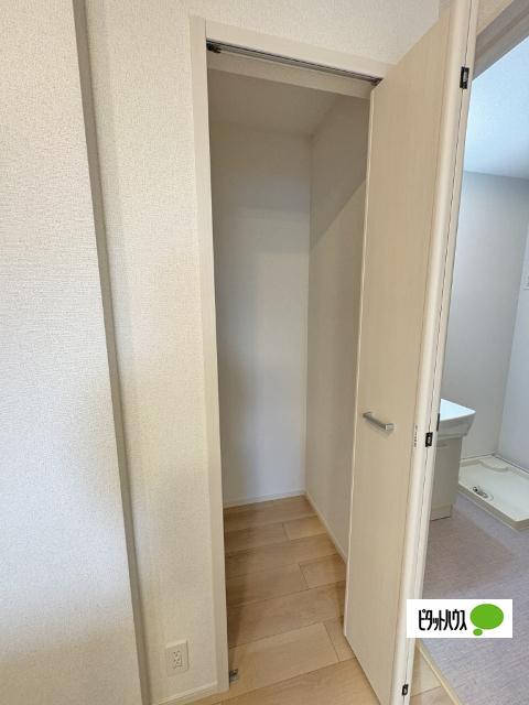 ルークスⅠ（102） 収納