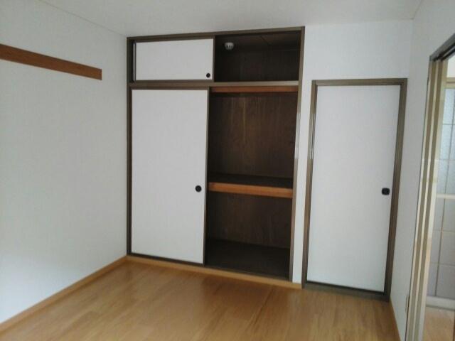 カーム和田（106） 収納