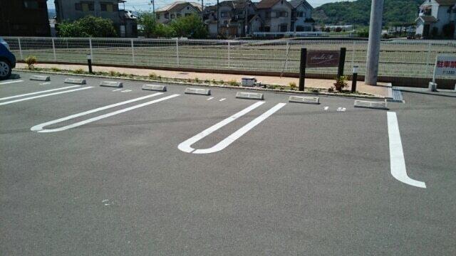 サンリットＭ（101） 駐車場