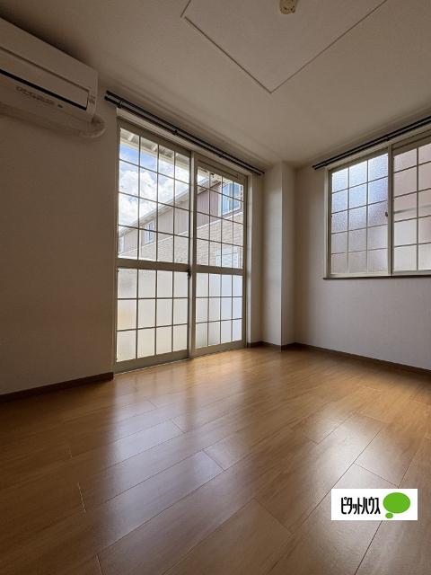 メゾン　ド　ヴィヴァーチェⅡ（101） リビング