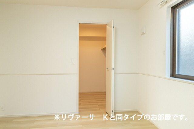 フォルティス　Ⅱ（103） 収納