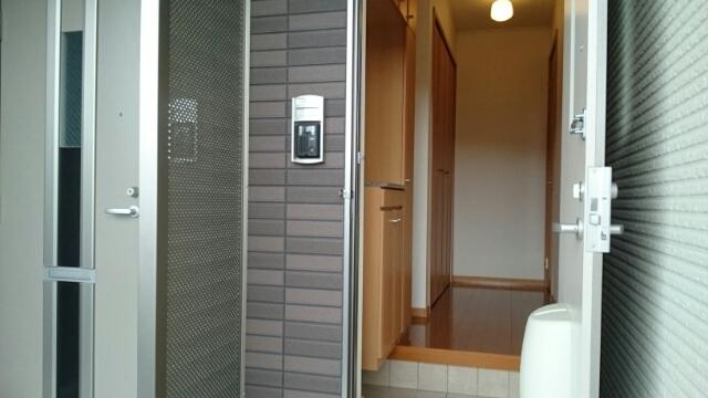 ヴァンクール貴志川Ⅱ（103） 玄関