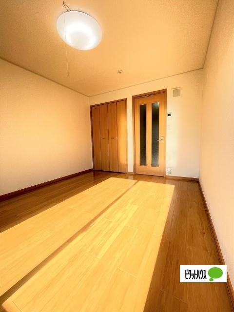パレ・ボヌール福島（105） リビング