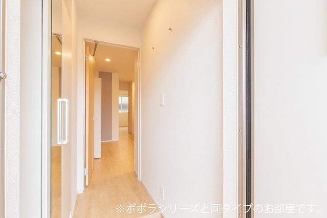 グラース　Ⅱ（105） 玄関