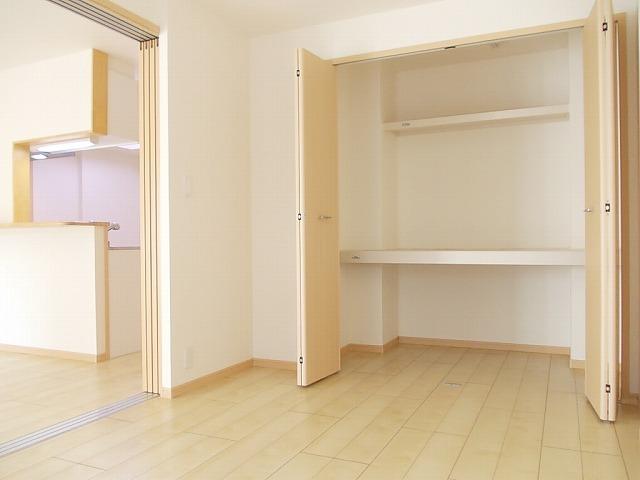 リヴェール栄谷（101） 収納